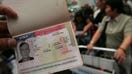 Esta semana el Gobierno federal te informa sobre las estafas relacionadas a la lotería de visas. Entérate también sobre lo que deben saber los portadores de tarjetas verdes antes de viajar al extranjero y sobre un programa educativo de NASA que enseña ciencia de una forma divertida.